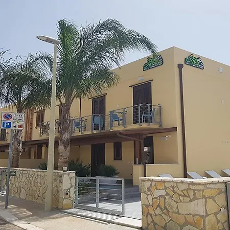 Aloe Comfort לינה וארוחת בוקר 4*