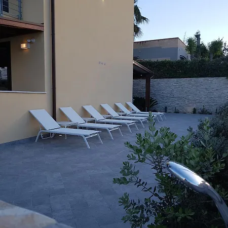 לינה וארוחת בוקר Aloe Comfort