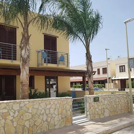 Aloe Comfort לינה וארוחת בוקר 4*