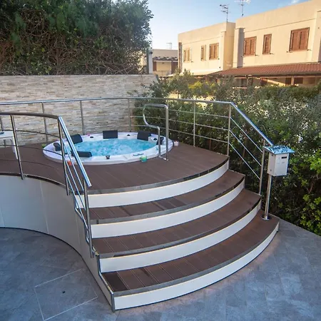 Aloe Comfort לינה וארוחת בוקר 4*